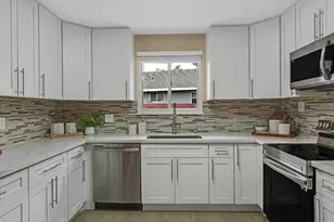 756 Santa Christina Ct, Sunnyvale, CA 94085 - Photo 16