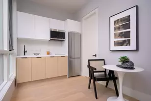 1027 Waverley St, Palo Alto, CA 94301 - Photo 8