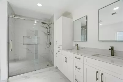 403 Chateau La Salle 403, San Jose, CA 95111 - Photo 16