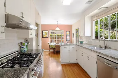 2110 Bowdoin St, Palo Alto, CA 94306 - Photo 6