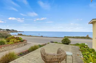 683 Ocean View Blvd, Pacific Grove, CA 93950 - Photo 48