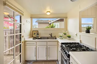 683 Ocean View Blvd, Pacific Grove, CA 93950 - Photo 32