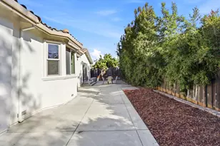 1352 S Stelling Rd, Cupertino, CA 95014 - Photo 46