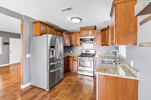 570 Casanova Ave, Monterey, CA 93940 - Photo 8