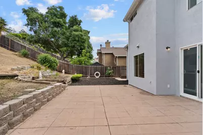 330 Carousel Dr, Vallejo, CA 94589 - Photo 30