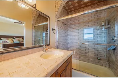 8730 Bluff Ct, Bradley, CA 93426 - Photo 44
