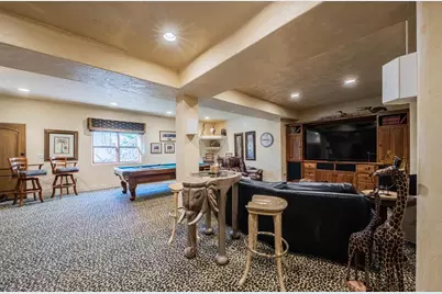 8730 Bluff Ct, Bradley, CA 93426 - Photo 34