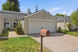 22652 Silver Oak Ln, Cupertino, CA 95014 - Photo 30