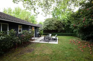 559 Hilbar Ln, Palo Alto, CA 94303 - Photo 22