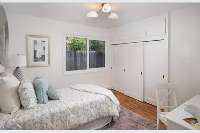 559 Hilbar Ln, Palo Alto, CA 94303 - Photo 12