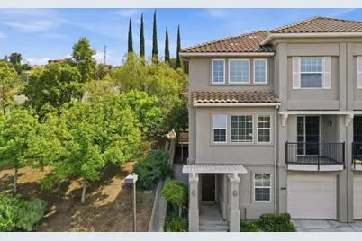 2695 Villa Cortona Way, San Jose, CA 95125 - Photo 2
