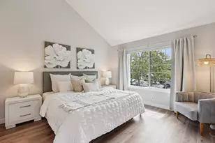 2890 Buena Crest Ct, San Jose, CA 95121 - Photo 14