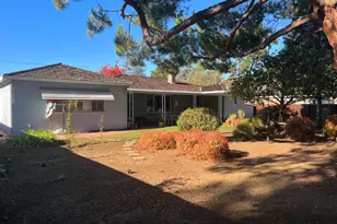 493 Casita Way, Los Altos, CA 94022 - Photo 4