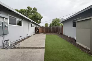 1090 White Dr, Santa Clara, CA 95051 - Photo 18