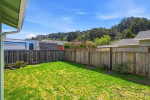 1372 Alicante Dr, Pacifica, CA 94044 - Photo 26