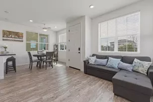 1180 Julia Cir, Hollister, CA 95023 - Photo 2