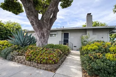 1090 White Dr, Santa Clara, CA 95051 - Photo 4