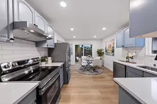 1579 Branham Ln, San Jose, CA 95118 - Photo 10