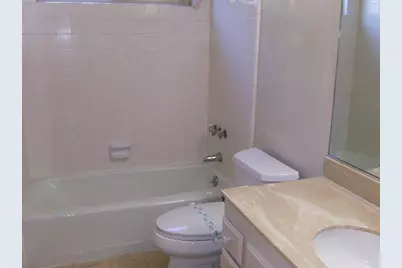 1253 Los Olivos Dr 5, Salinas, CA 93901 - Photo 24