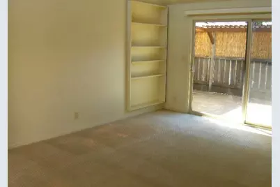 1253 Los Olivos Dr 5, Salinas, CA 93901 - Photo 6