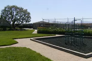 1253 Los Olivos Dr 5, Salinas, CA 93901 - Photo 32