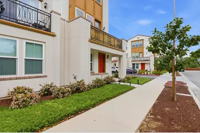 625 Los Castanos Dr 42, Morgan Hill, CA 95037 - Photo 2