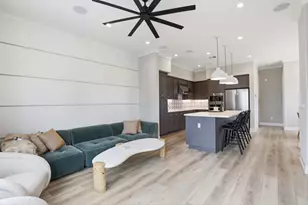 625 Los Castanos Dr 42, Morgan Hill, CA 95037 - Photo 8