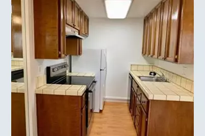 5693 Makati Cir D, San Jose, CA 95123 - Photo 6