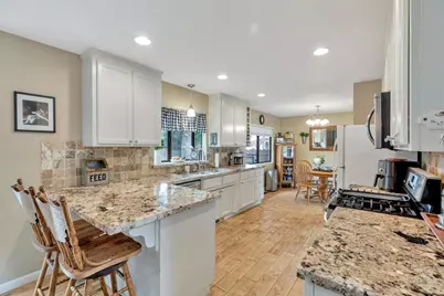 1951 Calistoga Dr, Hollister, CA 95023 - Photo 18