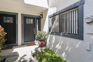 190 Granada Dr, Mountain View, CA 94043 - Photo 2