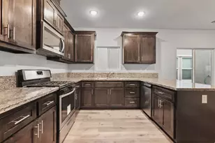 683 Granada Court, Merced, CA 95341 - Photo 2