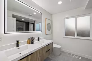 2043 Shellback Pl, San Jose, CA 95133 - Photo 22
