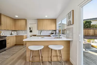 2043 Shellback Pl, San Jose, CA 95133 - Photo 12