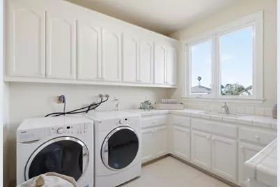 21592 Villa Maria Ct, Cupertino, CA 95014 - Photo 34