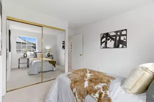 301 St Martin Dr, Redwood City, CA 94065 - Photo 26