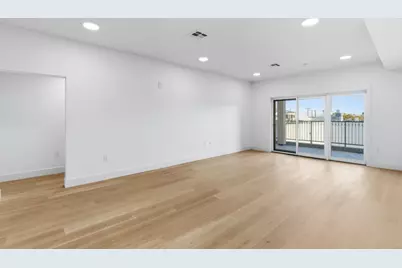 560 El Camino Real 207, San Carlos, CA 94070 - Photo 2