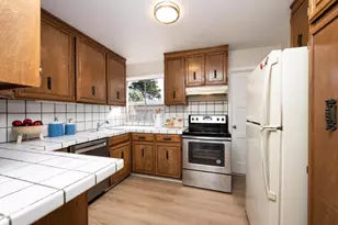 116 Duval Dr, South San Francisco, CA 94080 - Photo 8