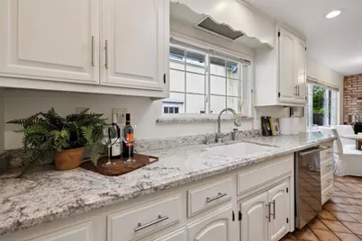 390 Hobart Ave, San Mateo, CA 94402 - Photo 22