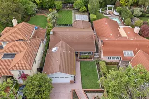 390 Hobart Ave, San Mateo, CA 94402 - Photo 2