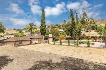 12405 Mount Hamilton Rd, San Jose, CA 95140 - Photo 4