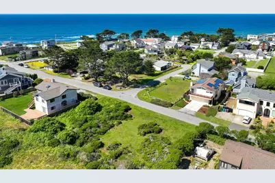 121 Bernal Ave, Moss Beach, CA 94038 - Photo 2