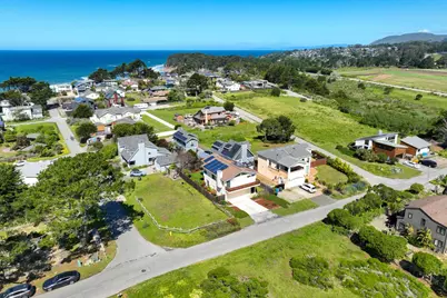 121 Bernal Ave, Moss Beach, CA 94038 - Photo 24