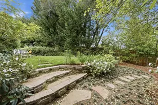 1700 Pine Knoll Dr, Belmont, CA 94002 - Photo 40