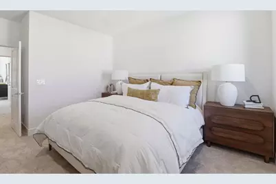 1129 Esther Ct, Palo Alto, CA 94303 - Photo 12