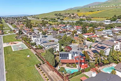 48875 Chenin Blanc Dr, Fremont, CA 94539 - Photo 52