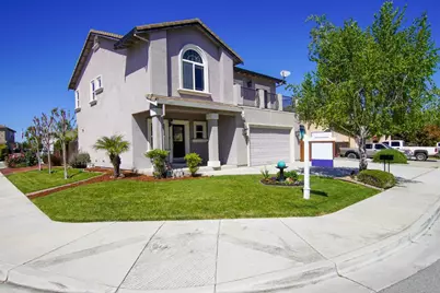 1890 Calistoga Dr, Hollister, CA 95023 - Photo 2