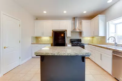 1890 Calistoga Dr, Hollister, CA 95023 - Photo 10