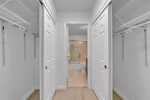 1654 Parkview Green Cir, San Jose, CA 95131 - Photo 20