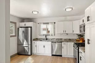 62 Buena Vista St, Salinas, CA 93901 - Photo 10