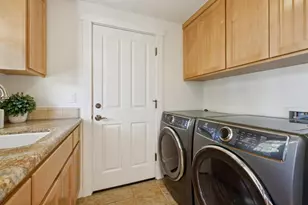 440 Gilbert Ave, Menlo Park, CA 94025 - Photo 46